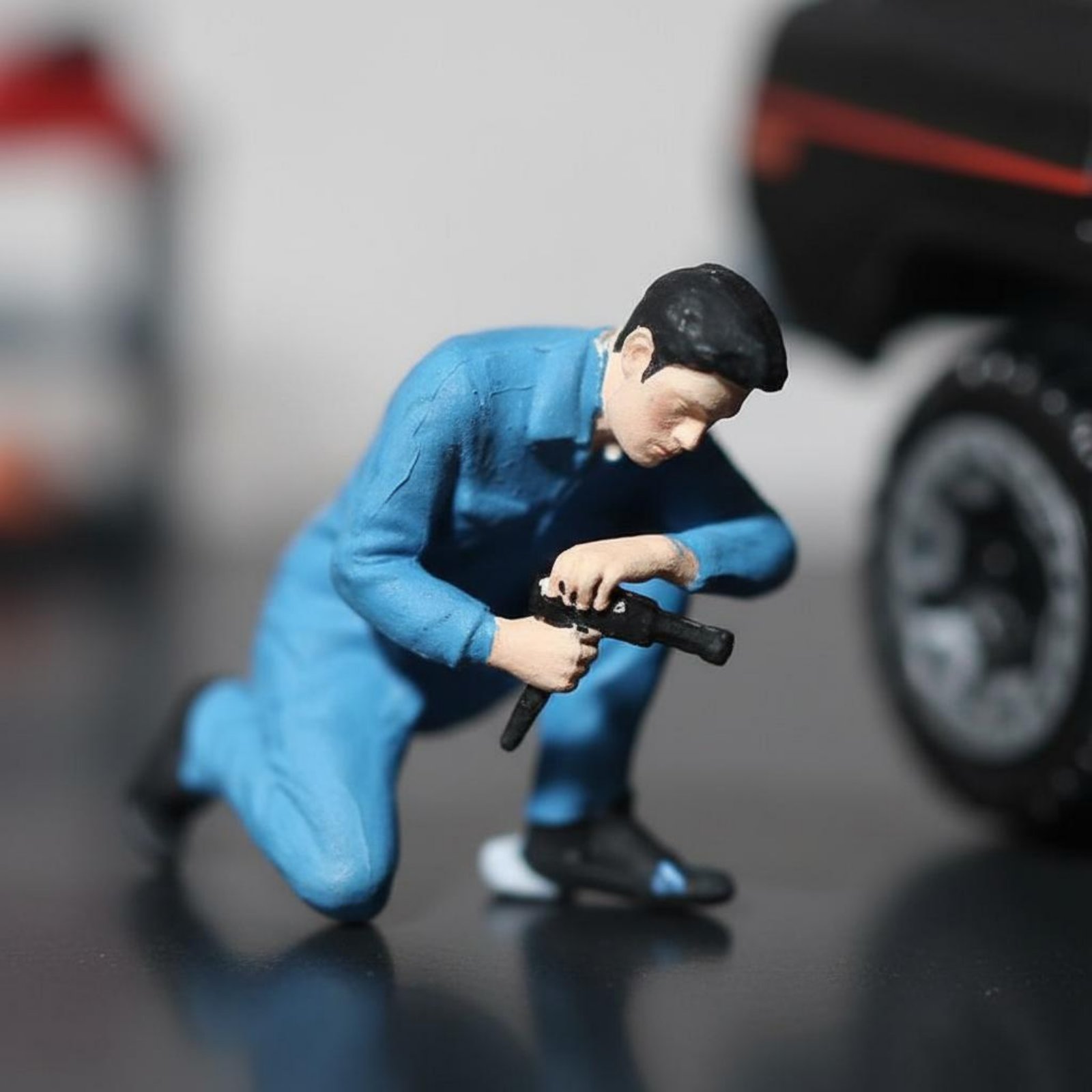 Telefonbedienende Mann-Figur a – Phone Accessories For Men Bewertung und Preis